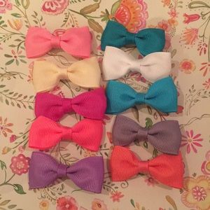 Set of 10 brand new handmade hair bows